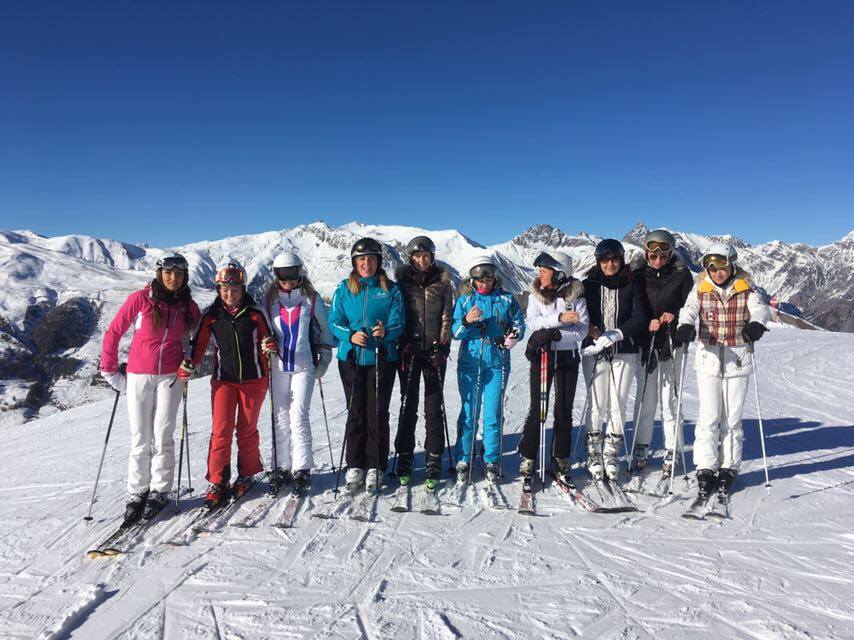 3-doline-Meribel-Skimanijaci-skim1701