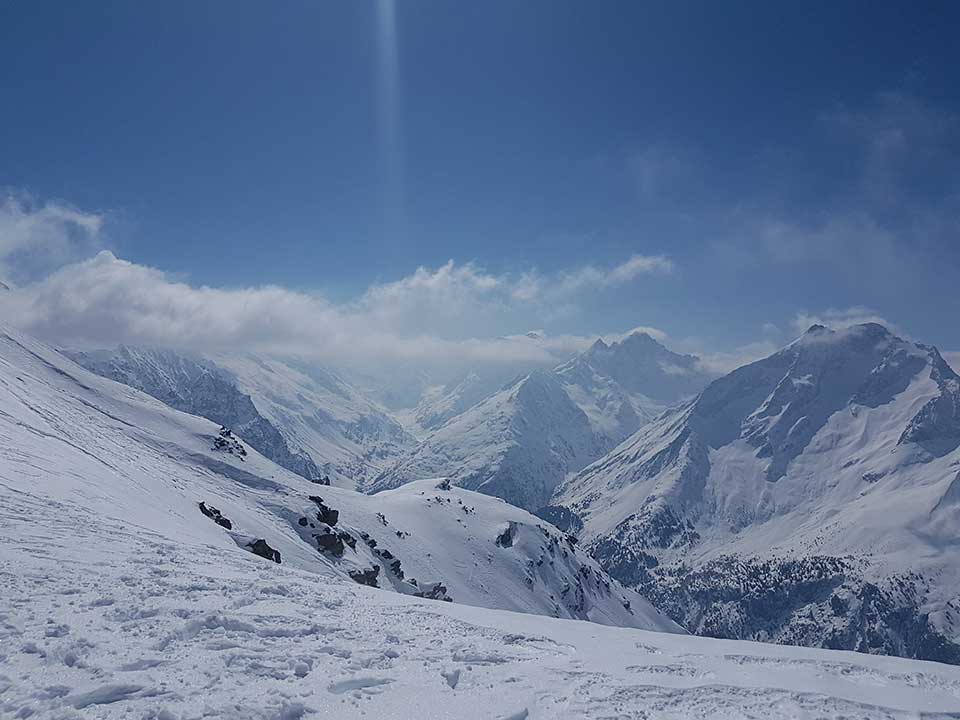 Les-2-Alpes-Skimanijaci-ski004