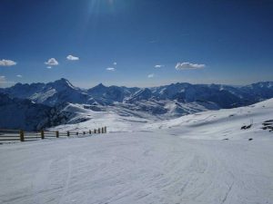 Les-2-Alpes-Skimanijaci-skim1905