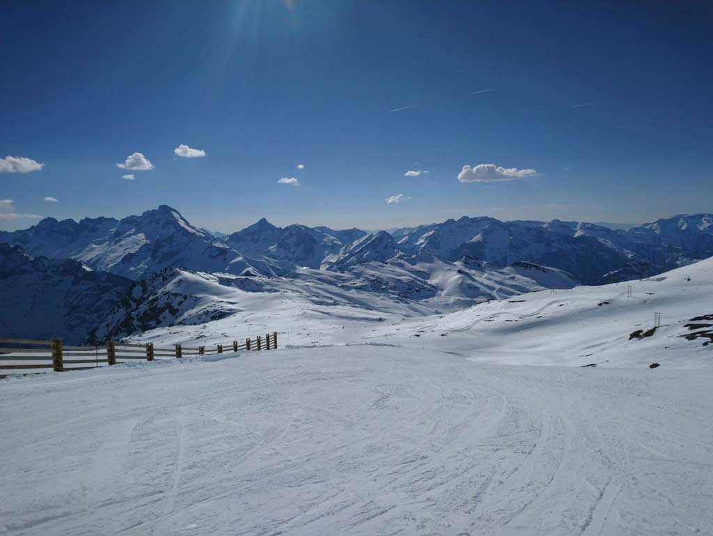Les-2-Alpes-Skimanijaci-skim1905