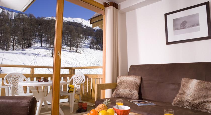 Les-Orres-Résidence-Le-Parc-des-Airelles-Skimanijaci-s003