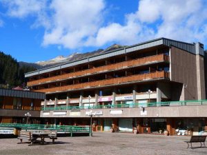 Madonna-di-Campiglio-Condominio-Rainalter-Skimanijaci-s002