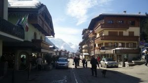 Madonna-di-Campiglio-Skimanijaci-ski001