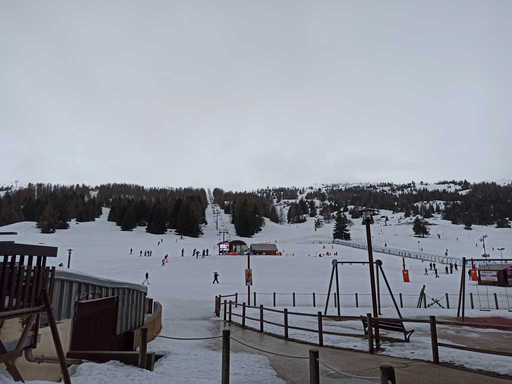 SuperDévoluy-Skimanijaci-ski002