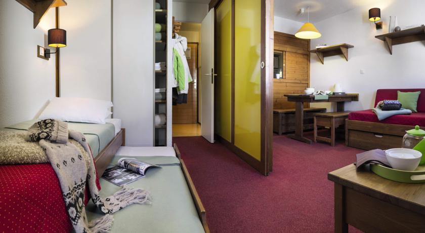 Tignes-Residence-Le-Borsat-IV-Skimanijaci-s011