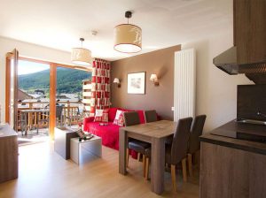 Serre-Chevalier-Residence-Odalys-Aquisana-Skimanijaci-s04